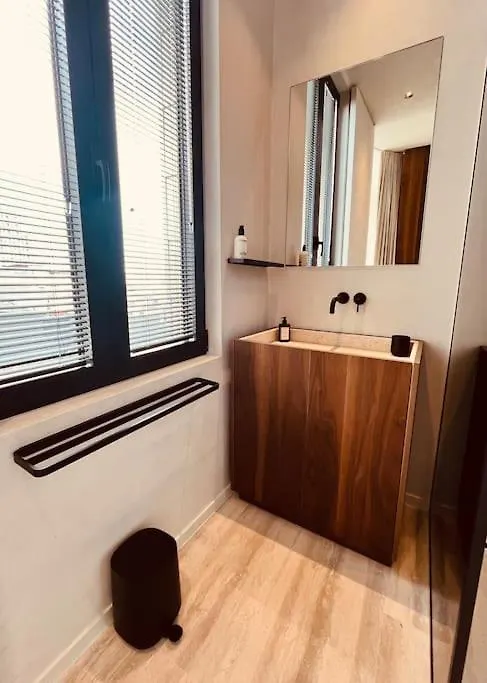 Dakappartement Met Xl Terras Antwerp 0*,