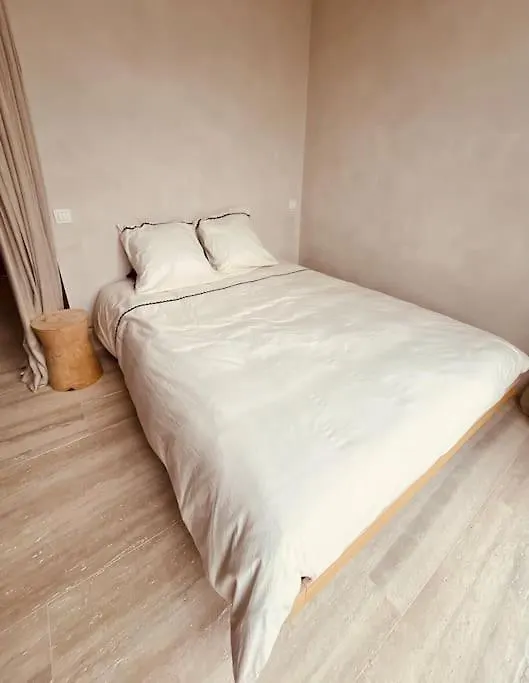 Dakappartement Met Xl Terras Antwerp 0*,  Belgium